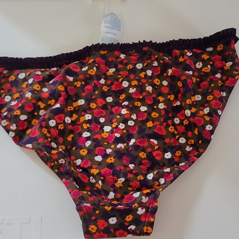 NWT Boden Bikini 👙 M & 36D - Picture 3 of 8